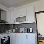 Azumiplaced Sarandë